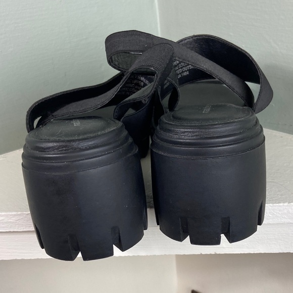 Steve Madden Harly Black Chunky Heel Sandals Elastic Strappy 9 M Lug Sole - Picture 5 of 11